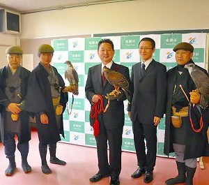 Togakushi village Suwa Ryu falconry practitioners